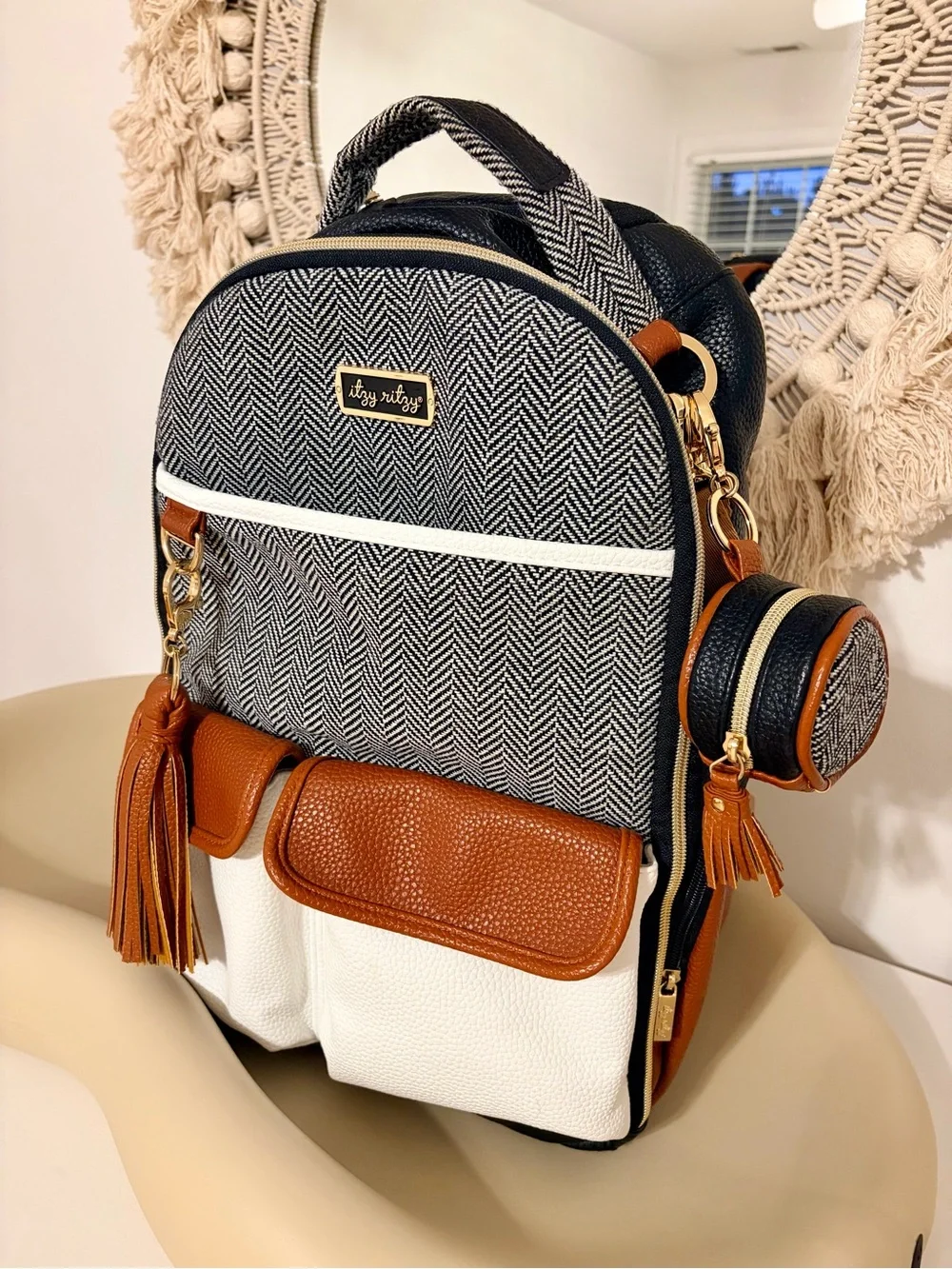 LIKE NEW Itzy Ritzy Boss Bag Leather + Herringbone Diaper Backpack